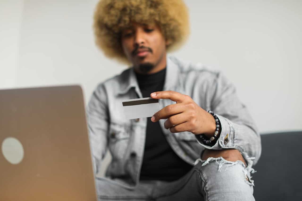 Hoe kun je de bestedingslimiet van je creditcard verhogen?