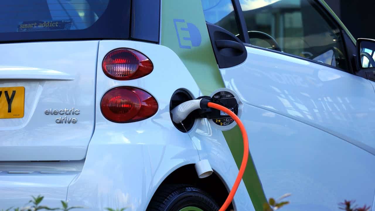 Handleiding investeren in elektrische voertuigen en hun supply chain in 2023