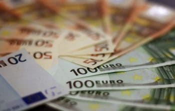 Geld besparen als uitdaging zien