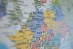 Sparen in het buitenland, interessant of niet?